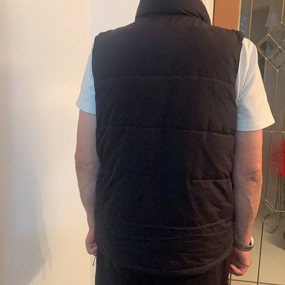 Vest - Picture 2 of 5